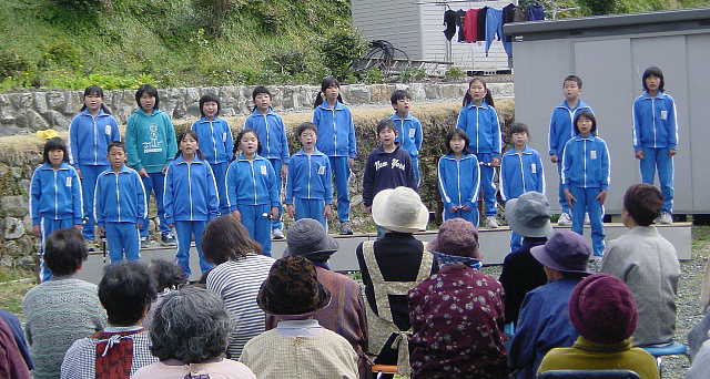 UJg`YR[XQ